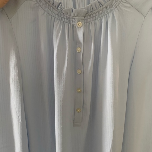 Ann Taylor Loft blouse - Picture 3 of 4